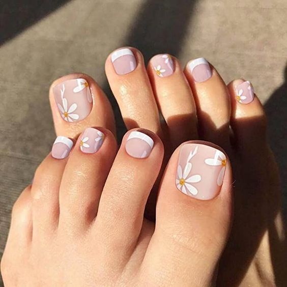 Spring 2024 Toe Nail Color Trends: Pastels & Bold Designs