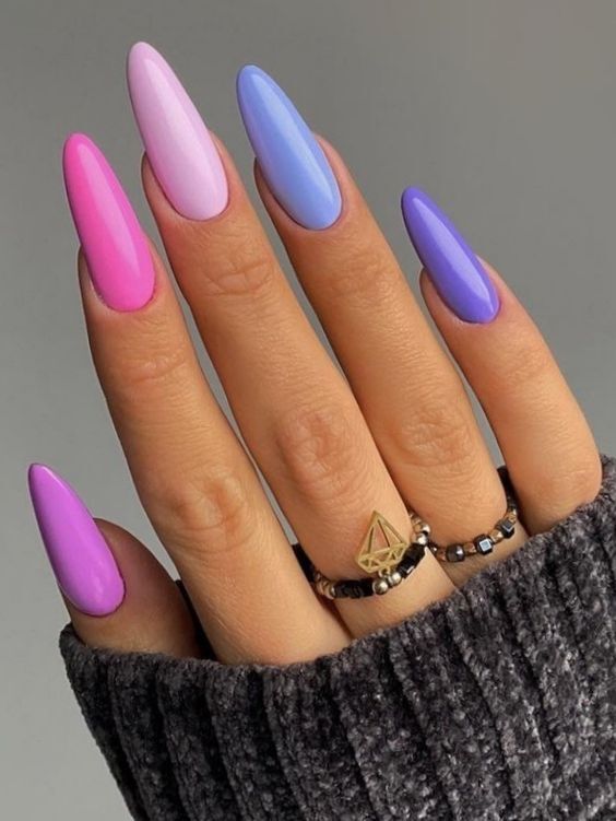 Trendy April Nails 2024: Spring Colors & Chic Designs