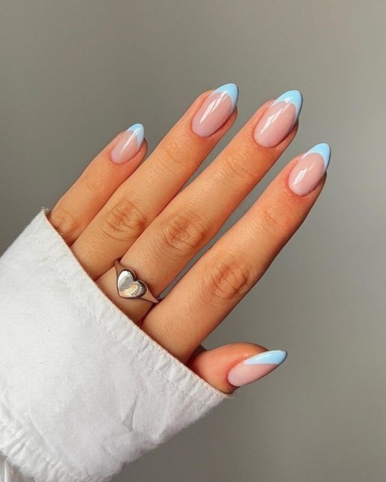 Trendy April Nails 2024: Spring Colors & Chic Designs