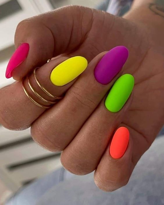 2024's Trending Multicolored Nails: Seasonal Shades & Chic Art Designs