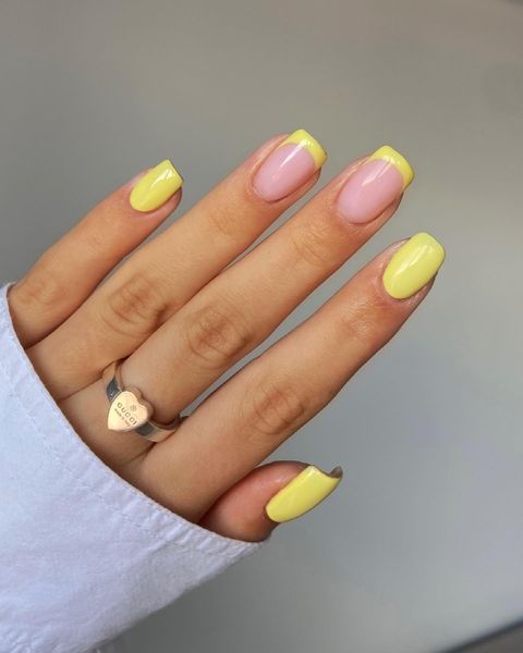 Chic Short Spring Nails 2024: Trendy Gel & Acrylic Designs for a Fresh Look