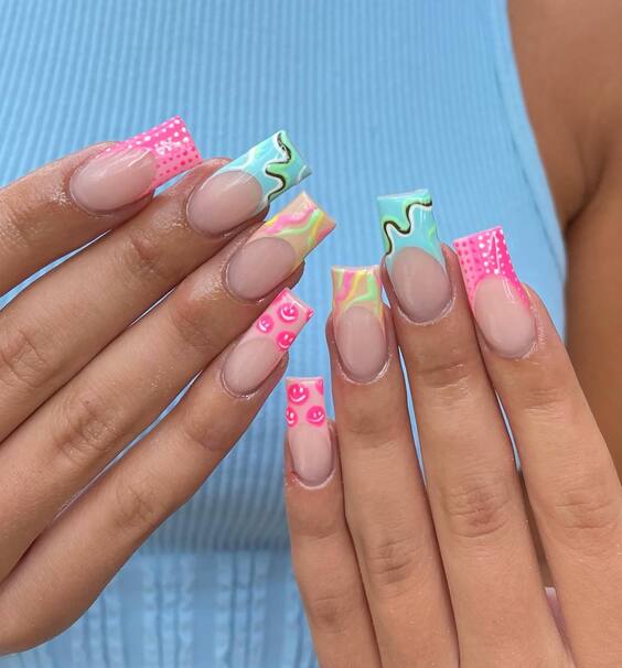 Summer Vibe Nails 2024: Trendy Designs & DIY Tips for a Hot Look