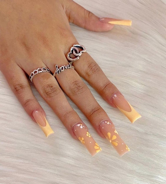 Summer 2024 Acrylic Nail Trends: Bold Neons & Elegant Florals