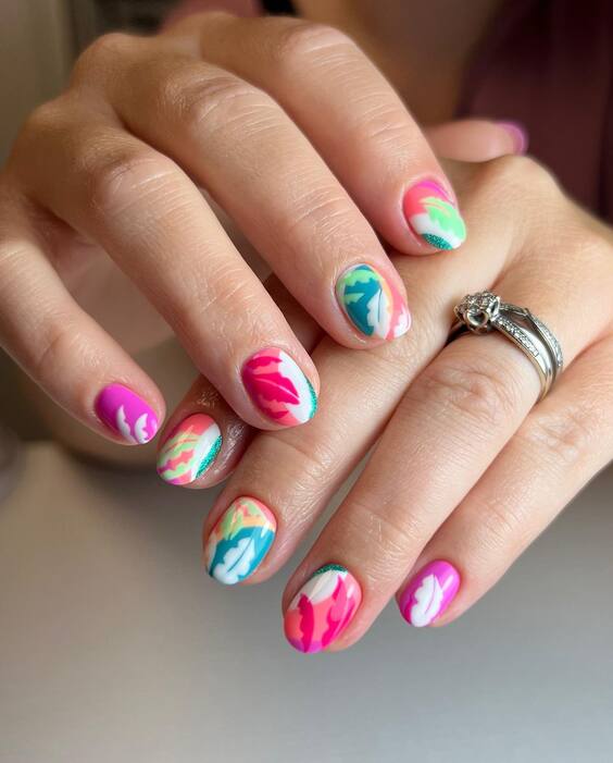 Sizzling Summer Beach Nail Designs for Vibrant Vacation Vibes