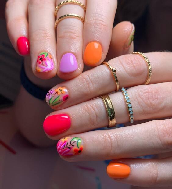 Discover 2024's Summer Nail Trends: Fresh, Fun & Chic Short Manicures