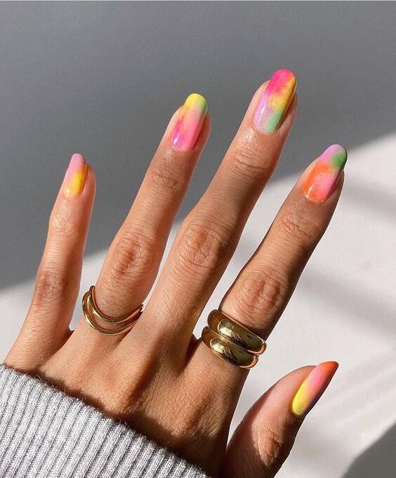 2024's Top Summer Nail Trends: Artistic, Chic & Colorful Manis