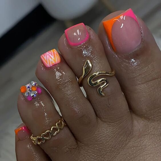 Vibrant 2024 Summer Toe Nail Designs: Floral, Simple, & Chic Pedicures