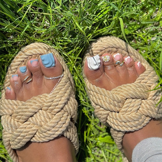 Vibrant 2024 Summer Toe Nail Designs: Floral, Simple, & Chic Pedicures