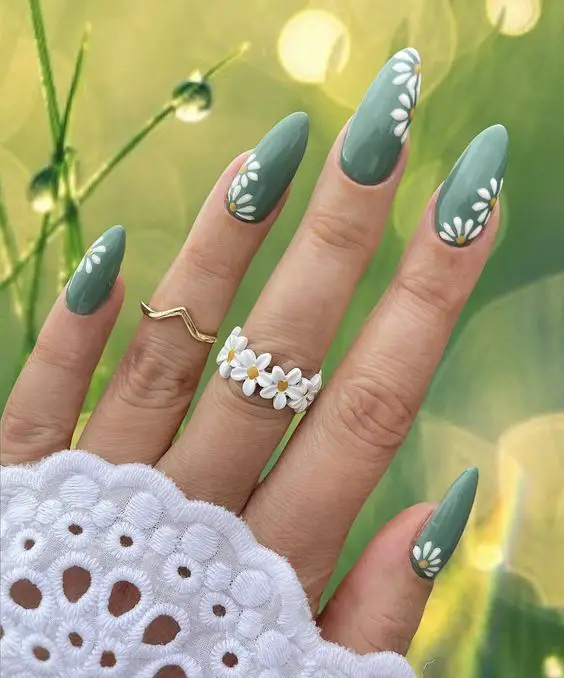 Elegant Spring Nails 2024: Chic Designs & DIY Tips for Fresh Manicures