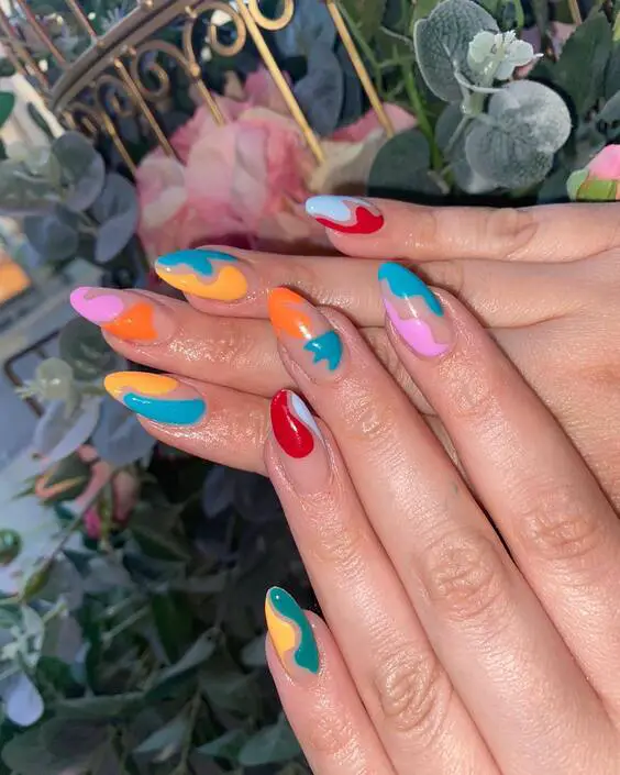 Summer Vibe Nails 2024: Trendy Designs & DIY Tips for a Hot Look