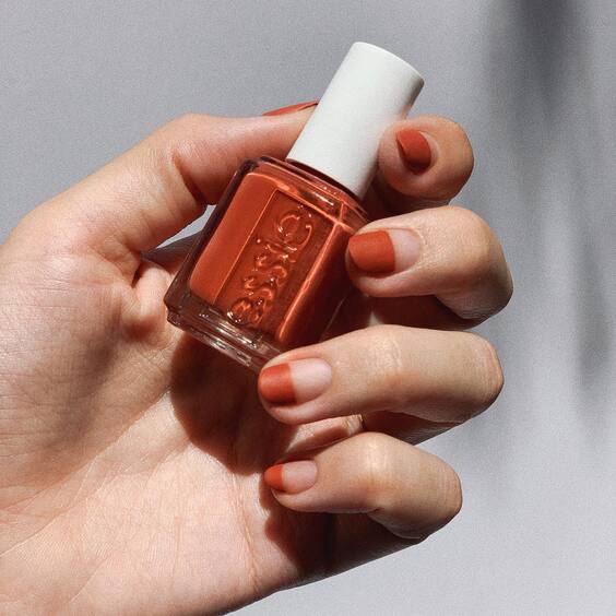 2024 Summer Nail Trends: Chic Short, Almond & Square Looks