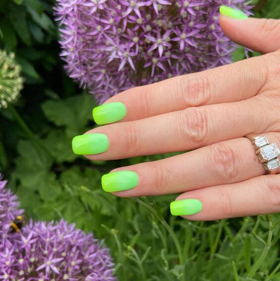 Summer Vibe Nails 2024: Trendy Designs & DIY Tips for a Hot Look