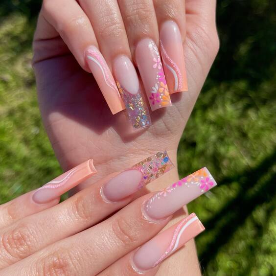 Chic Summer Nails: Coffin Acrylics in Bold Colors & Elegant Designs