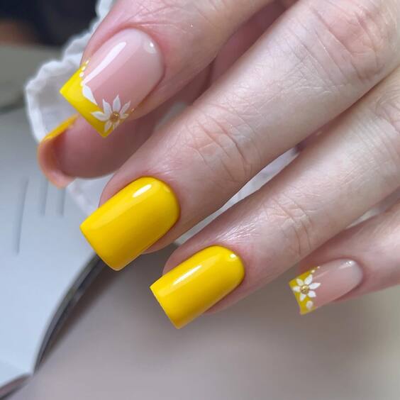 20 Bright Summer Nails 2024: Stunning Yellow & Pink Manicure Ideas