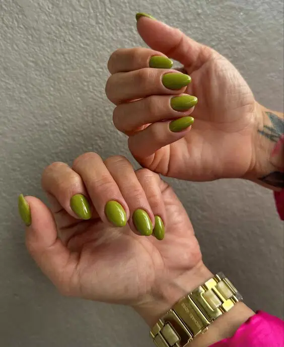 21 Summer Nails Solid Color Trends: Pink, Neon, and More for Chic Manicures