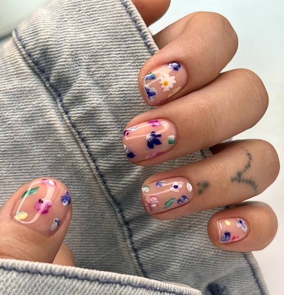 Summer Flower Nail Designs: Fresh & Fabulous 2024 Trends