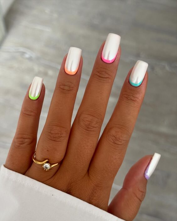 21 Stunning Summer Chrome Nails: Vibrant Colors & Elegant Designs