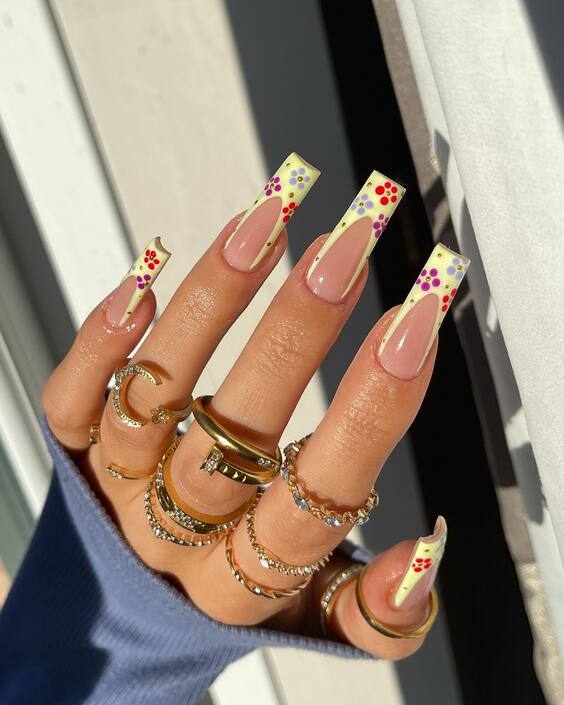 Summer Flower Nail Designs: Fresh & Fabulous 2024 Trends