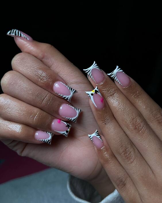 Summer French Tip Nails: Chic Designs & DIY Tips for Stylish Manicures