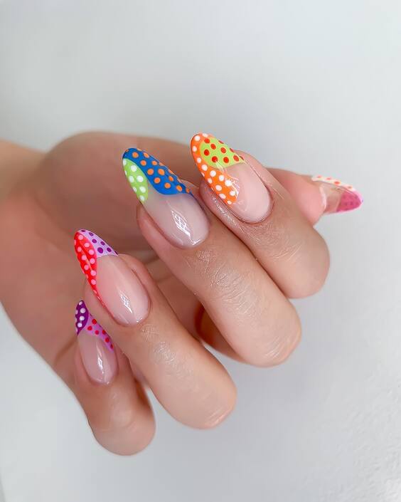 23 Vibrant Tropical Nail Designs for Stylish Summer Looks