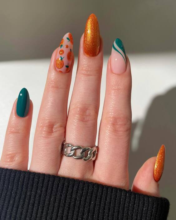 21 End of Summer Nail Colors 2024: Discover Season's Top Manicure Trends