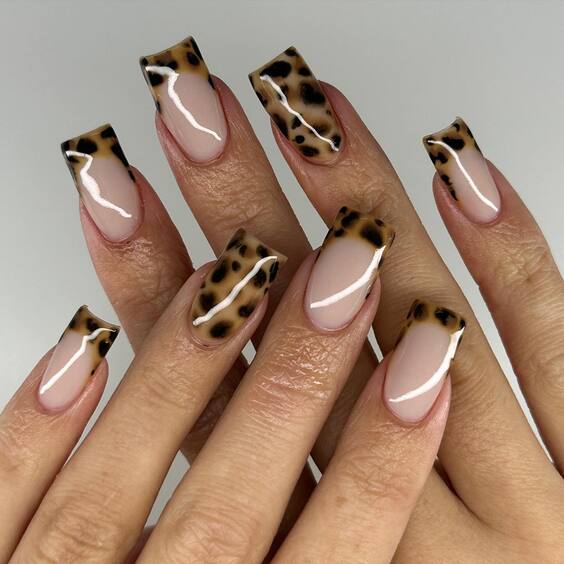 23 Stunning Summer Cheetah Print Nails: Trendy Designs for 2024