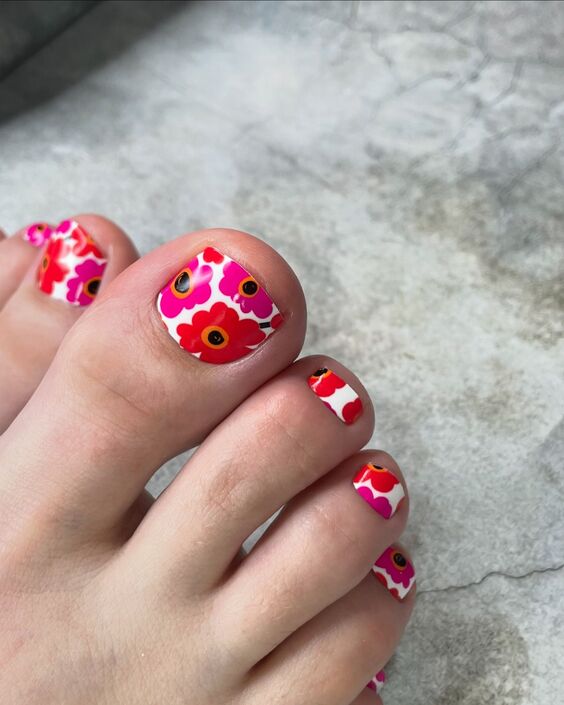 20 Trendy Acrylic Toe Nails: Elegant Designs & DIY Tips for Stylish Feet