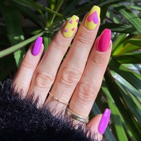 21 Stunning Summer Gel Nail Colors: Explore Top Designs & DIY Tips