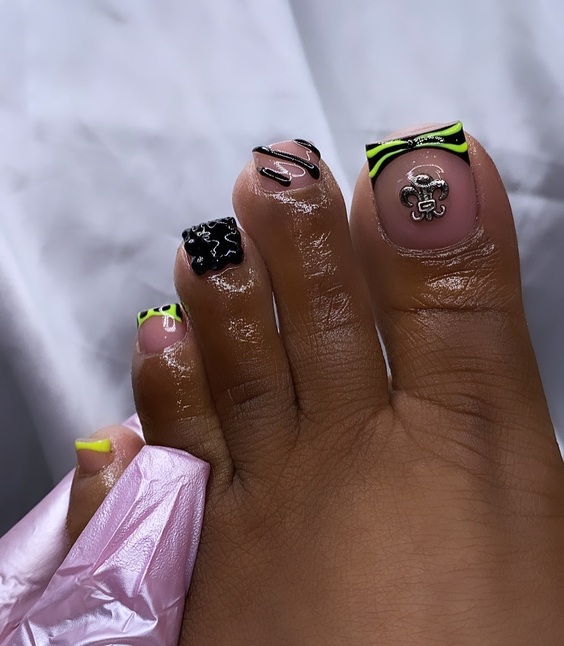 19 Stunning Acrylic Toe Nails Designs: Ideas for Elegant & Bold Looks