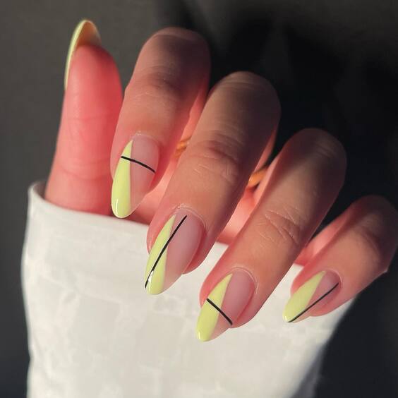 21 Elegant Summer Nails 2024: Chic Designs, Classy Reds, Almond Shapes & DIY Tips