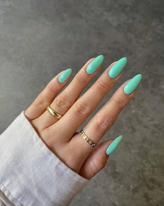 20 Mint Green Summer Nails: Explore Trendy Designs & DIY Tips