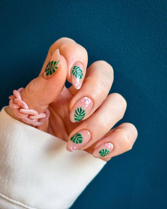 23 Vibrant Tropical Nail Designs for Stylish Summer Looks