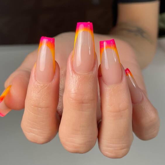 21 Stunning Summer Sunset Nails: Vibrant Designs & DIY Tips for Seasonal Manicures