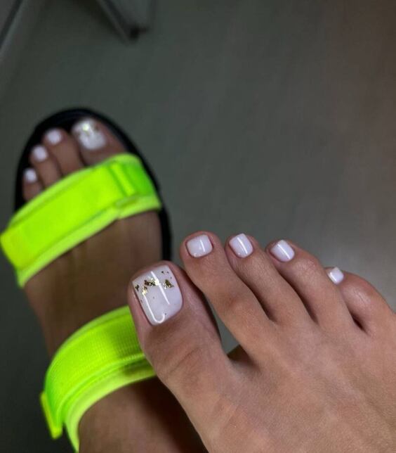 21 Toe Nail Color Ideas 2024: Trendy Designs for Every Season & Style