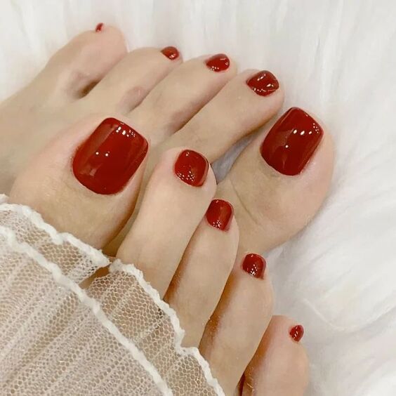 21 Toe Nail Color Ideas 2024: Trendy Designs for Every Season & Style