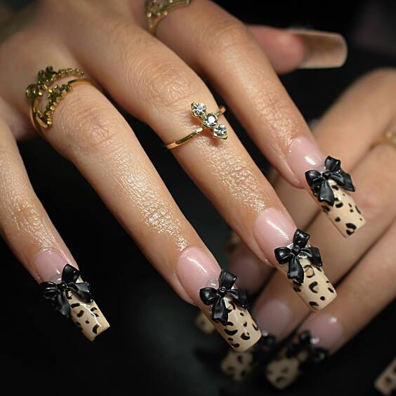 23 Stunning Summer Cheetah Print Nails: Trendy Designs for 2024