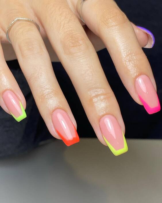 21 Bright Summer Nails 2024: Explore Vibrant Designs & Neon Trends