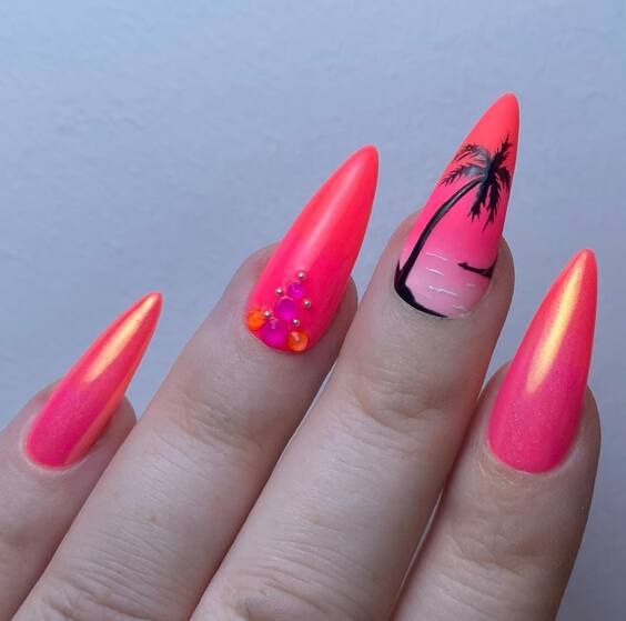 23 Summer Palm Tree Nail Designs: Vibrant & Chic Art Ideas