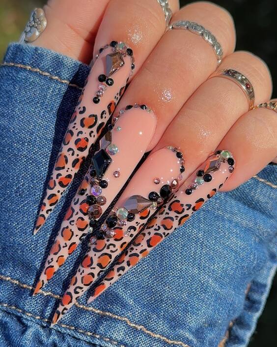 23 Stunning Summer Cheetah Print Nails: Trendy Designs for 2024