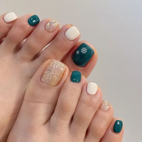 21 Toe Nail Color Ideas 2024: Trendy Designs for Every Season & Style