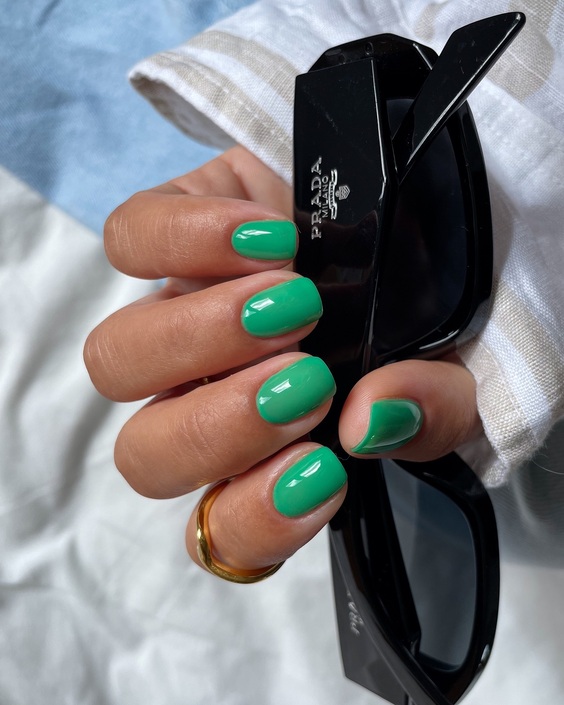 20 Mint Green Summer Nails: Explore Trendy Designs & DIY Tips