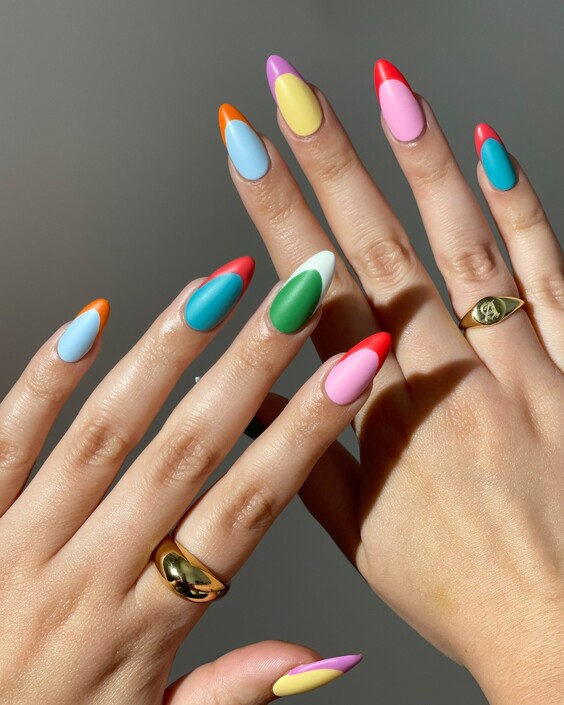 23 Vibrant Tropical Nail Designs for Stylish Summer Looks