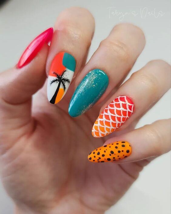 23 Summer Palm Tree Nail Designs: Vibrant & Chic Art Ideas