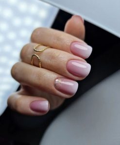 22 Stunning Nude Summer Nails 2024: Elegant Designs & DIY Tips