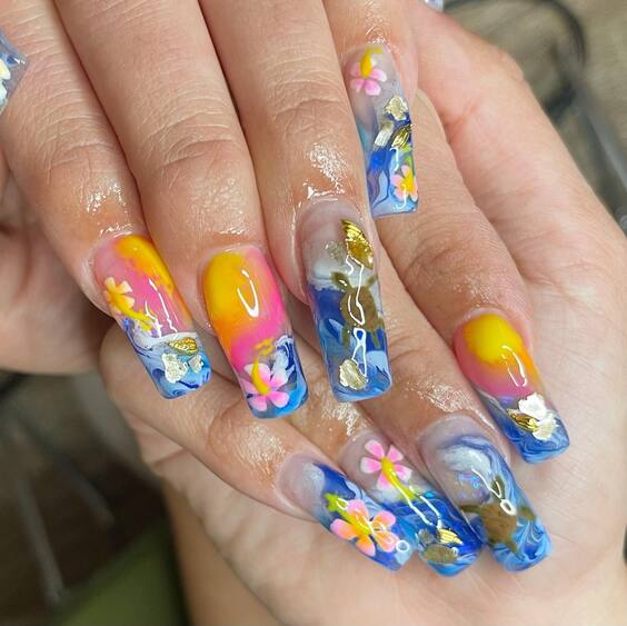 23 Vibrant Tropical Nail Designs for Stylish Summer Looks