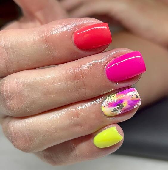 21 Bright Summer Nails 2024: Explore Vibrant Designs & Neon Trends