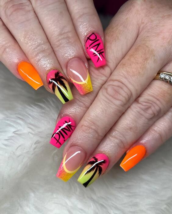 23 Summer Palm Tree Nail Designs: Vibrant & Chic Art Ideas