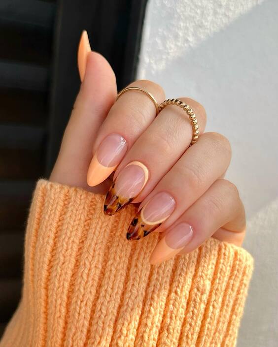 23 Stunning Summer Almond Shape Nails: Trendy Designs for 2024