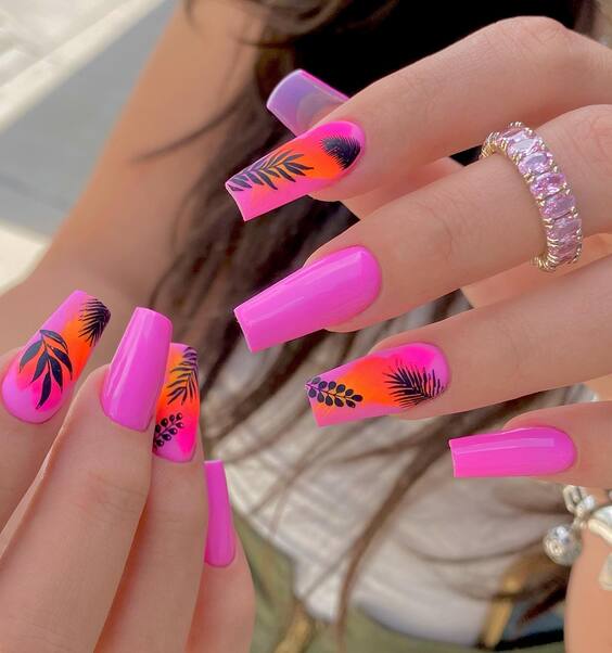 23 Vibrant Tropical Nail Designs for Stylish Summer Looks