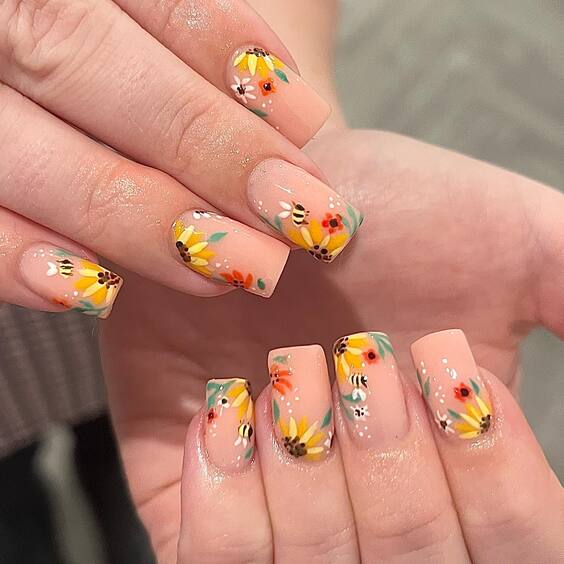 21 Stunning Summer Sunflower Nail Designs to Brighten Your Look